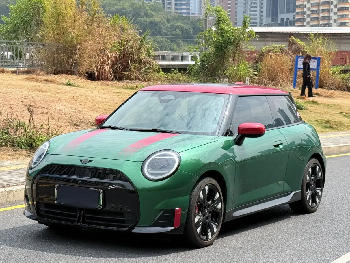 MINI Electric  JCW