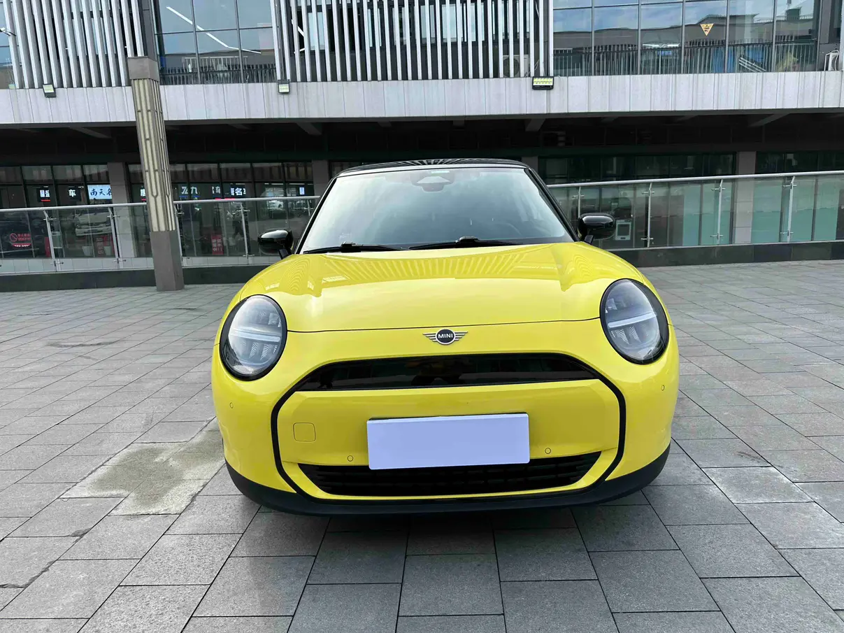 MINI ELECTRIC  COOPER  из Китая