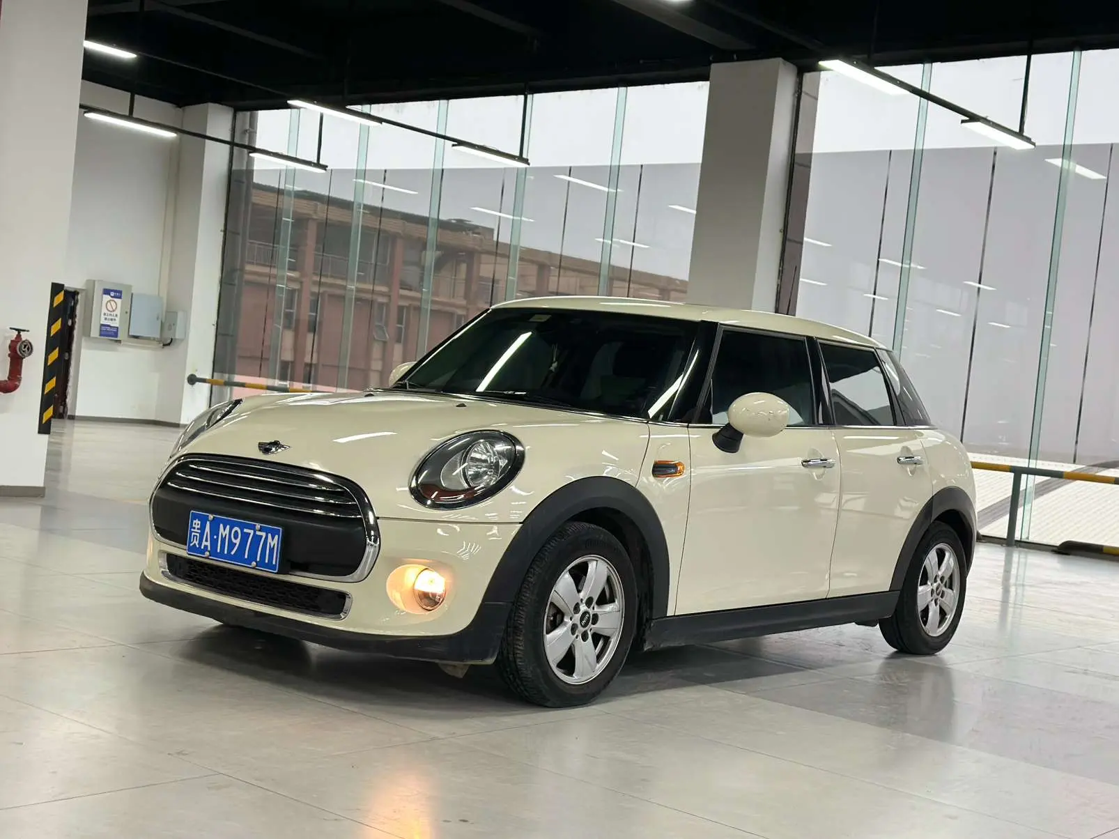 MINI MINI