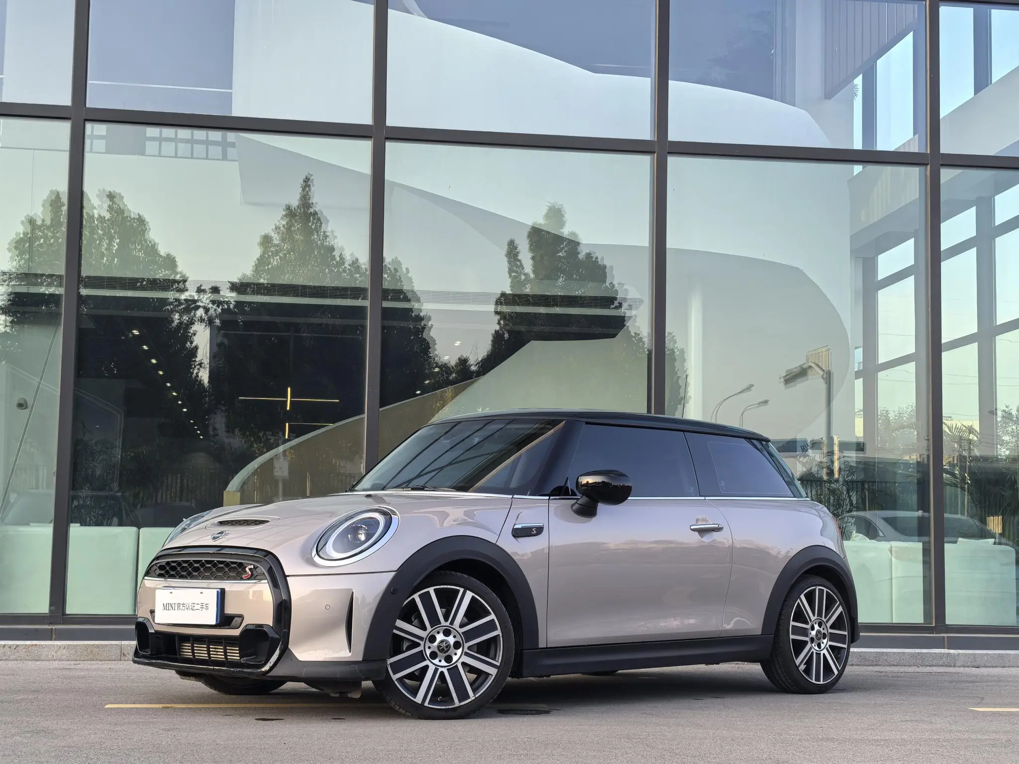 MINI MINI