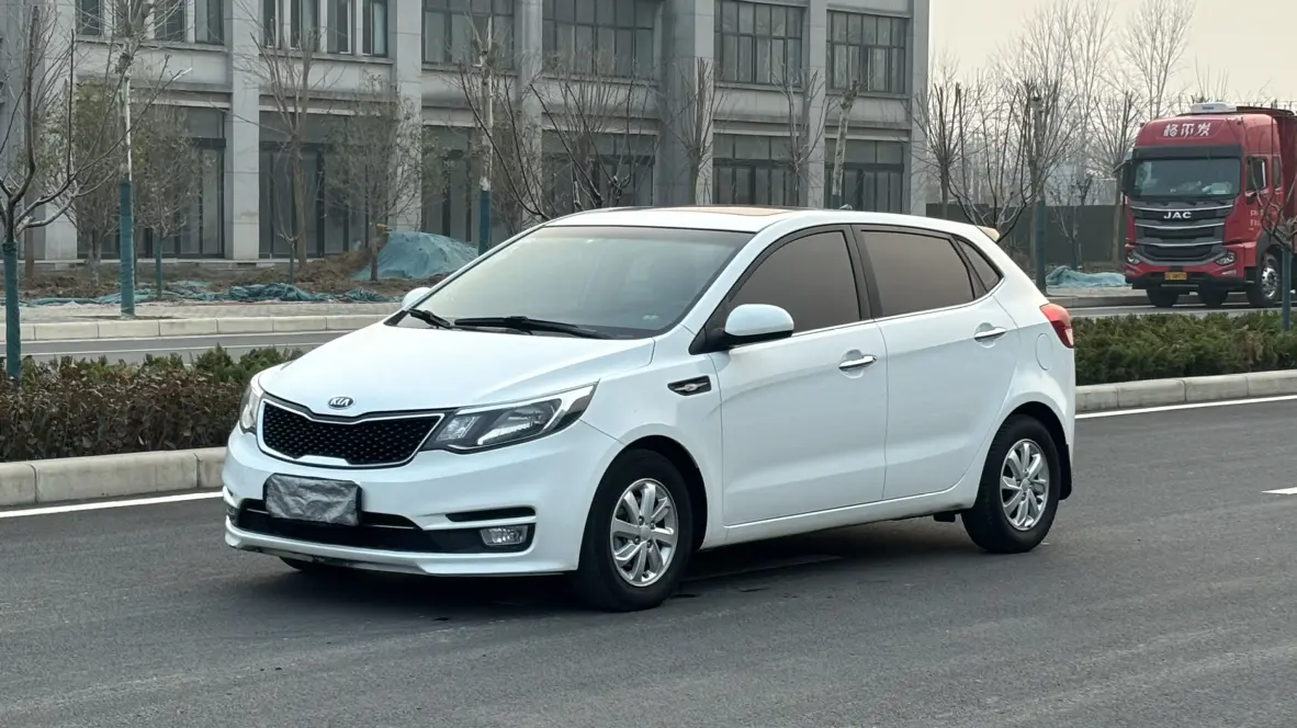 Kia K2  из Китая