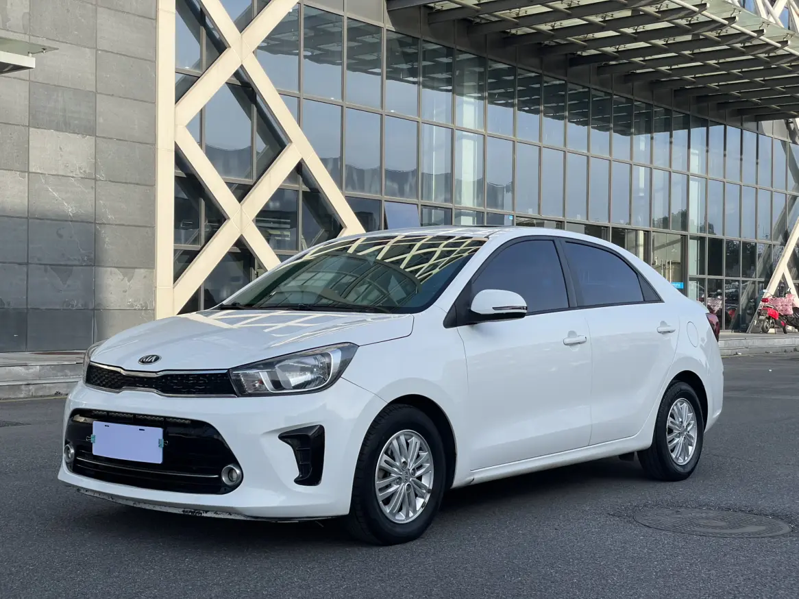 Kia Pegas