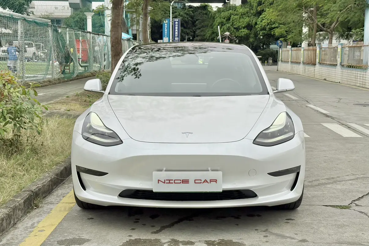 Tesla Model 3  из Китая