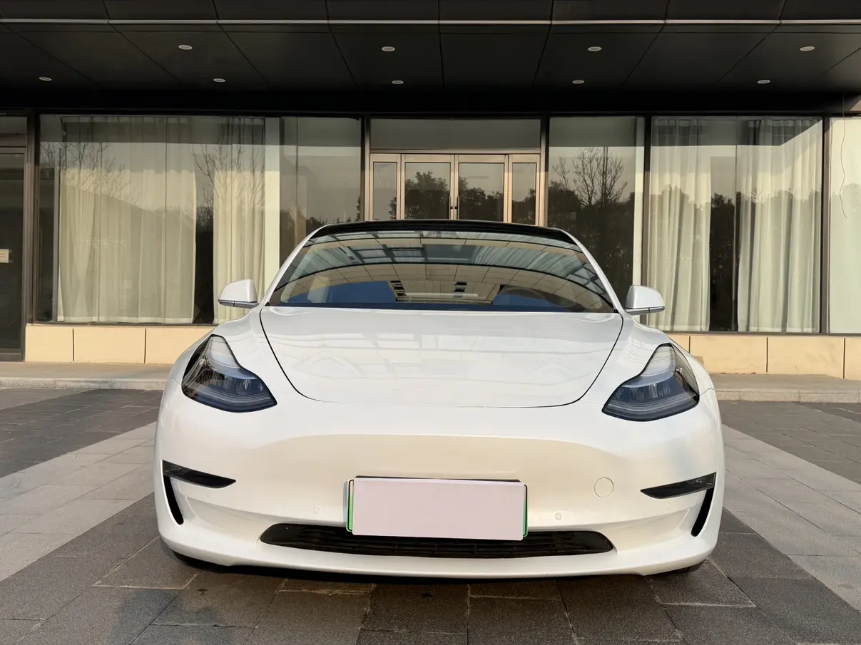 Tesla Model 3  из Китая