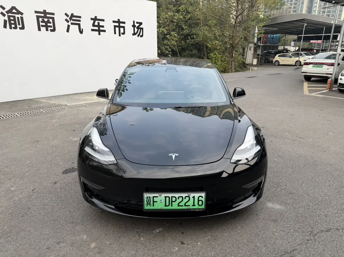 Tesla Model 3  из Китая