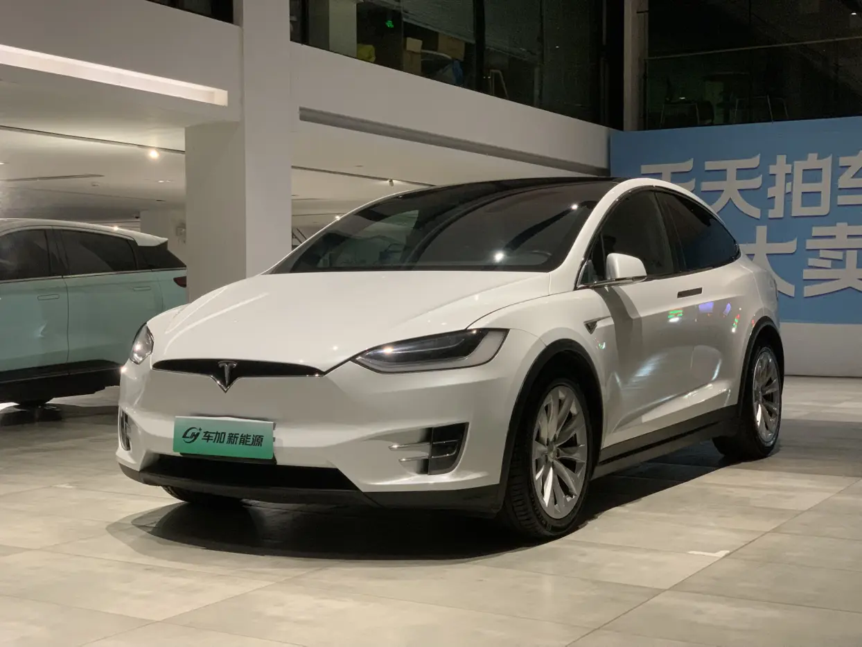 Tesla Model X  из Китая