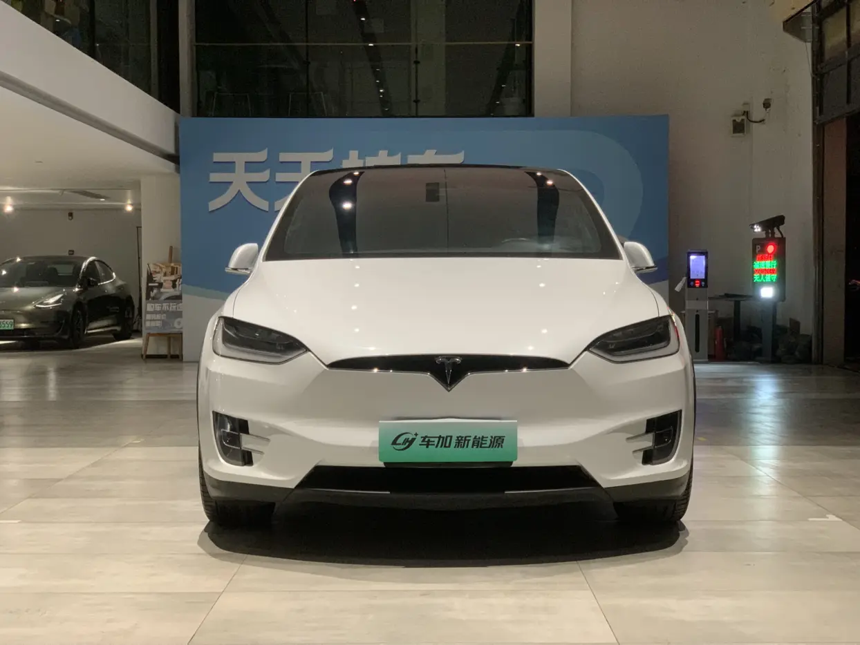 Tesla Model X  из Китая