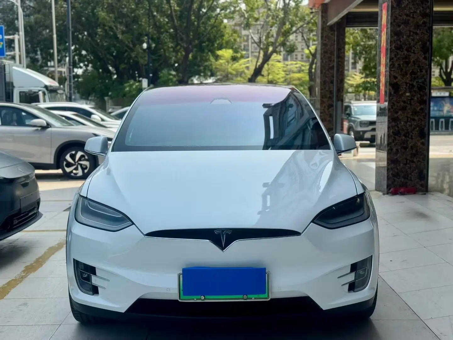 Tesla Model X  из Китая