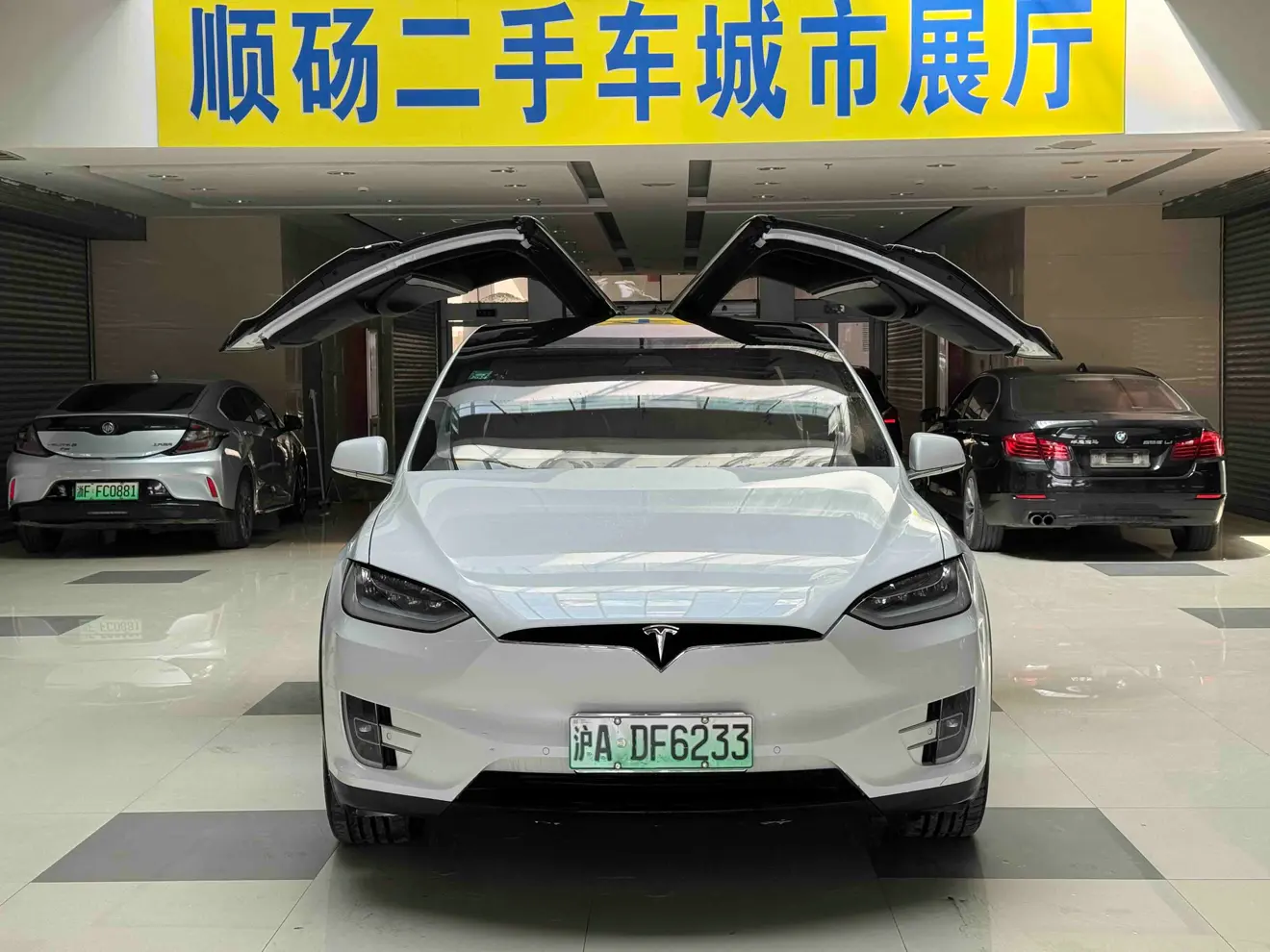 Tesla Model X  из Китая