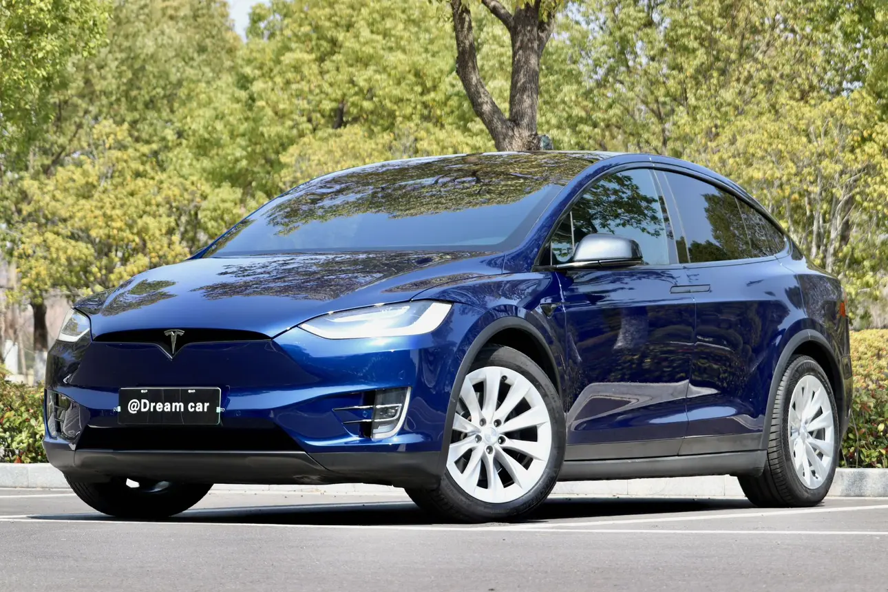 Tesla Model X  из Китая