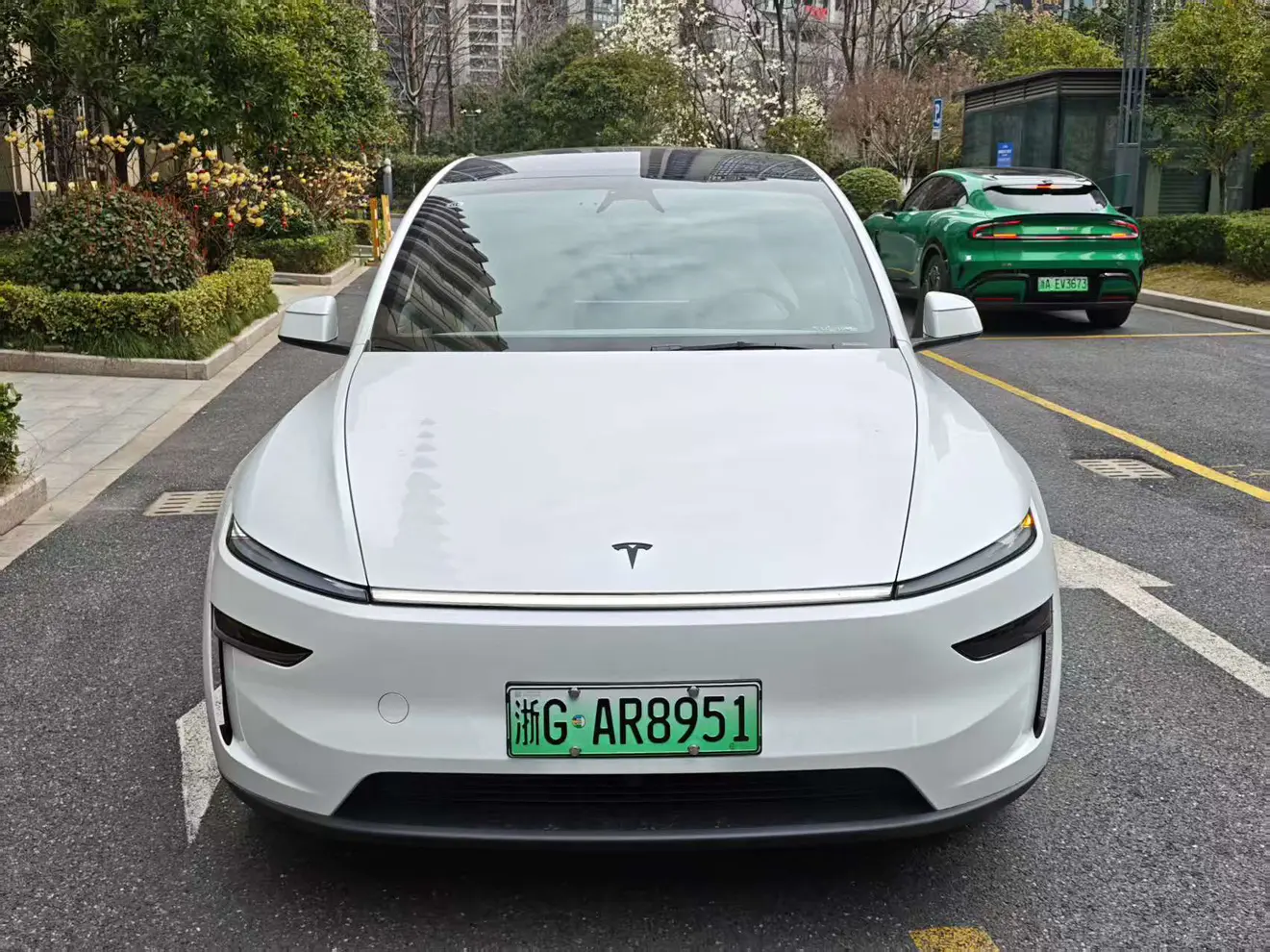 Tesla Model YL  из Китая