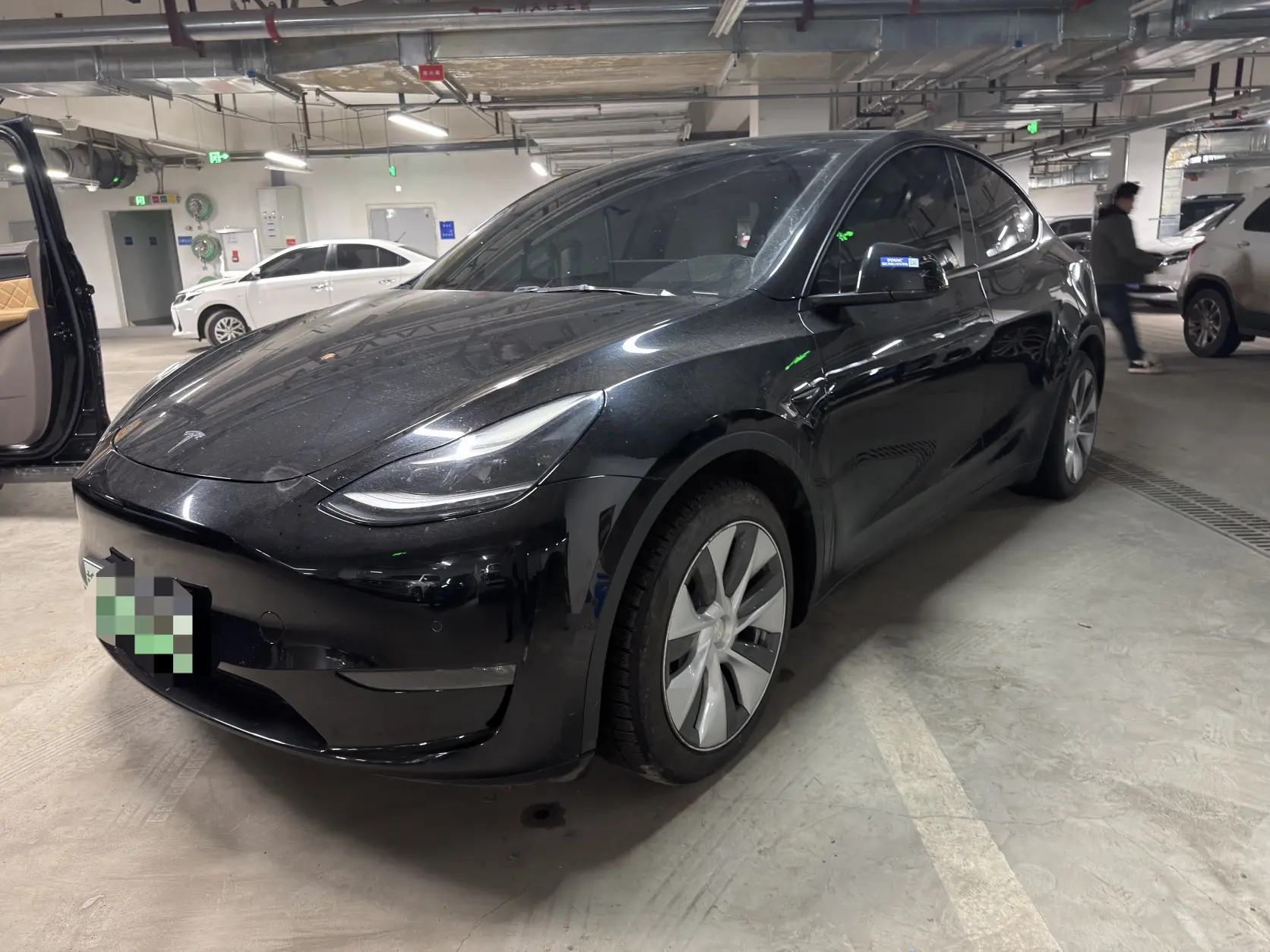 Tesla Model Y  из Китая