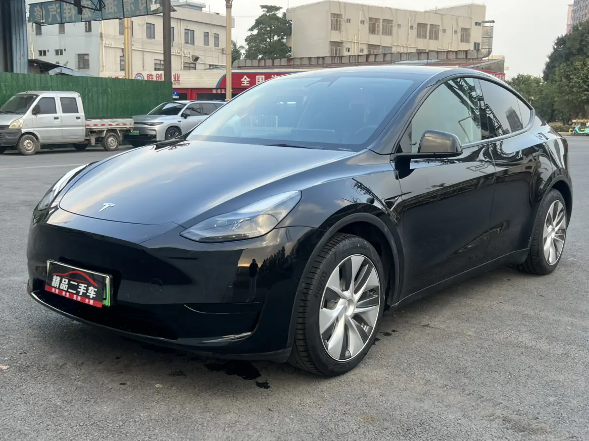 Tesla Model Y  из Китая