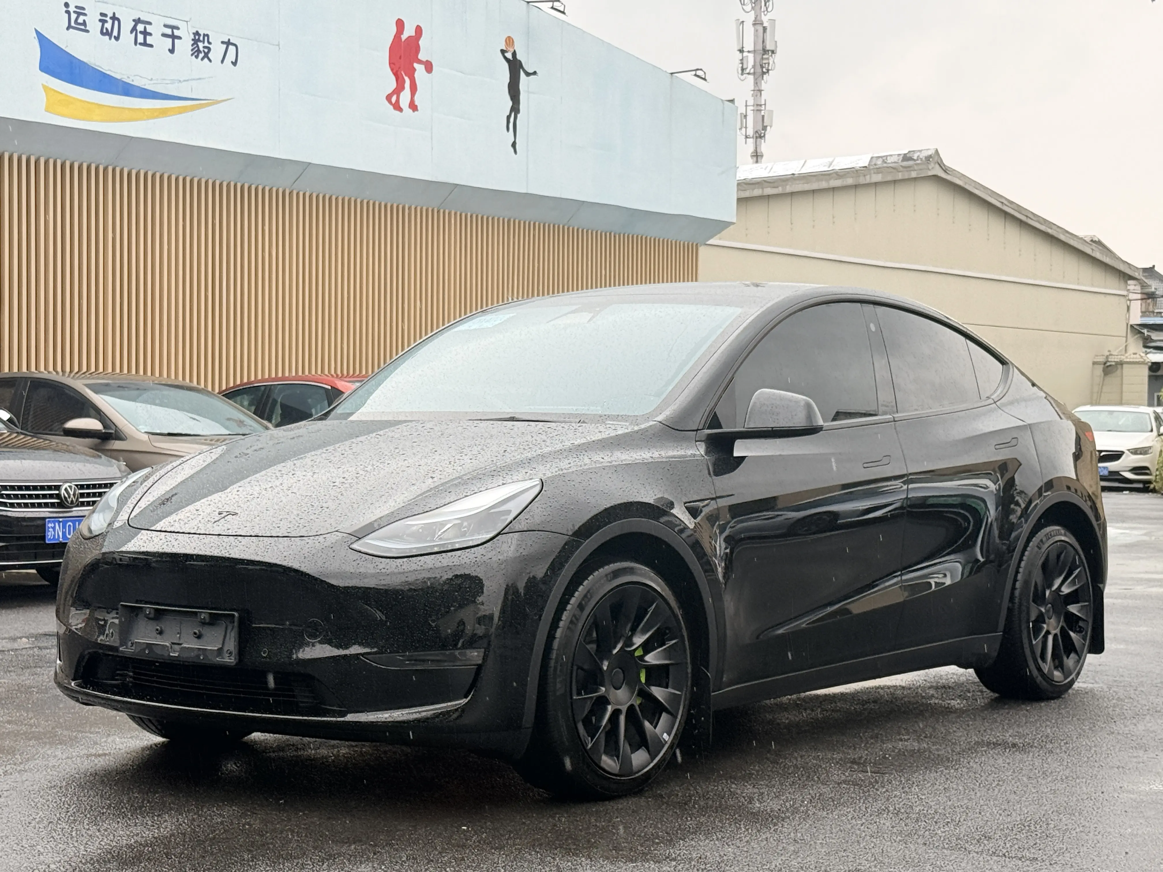 Tesla Model Y  из Китая