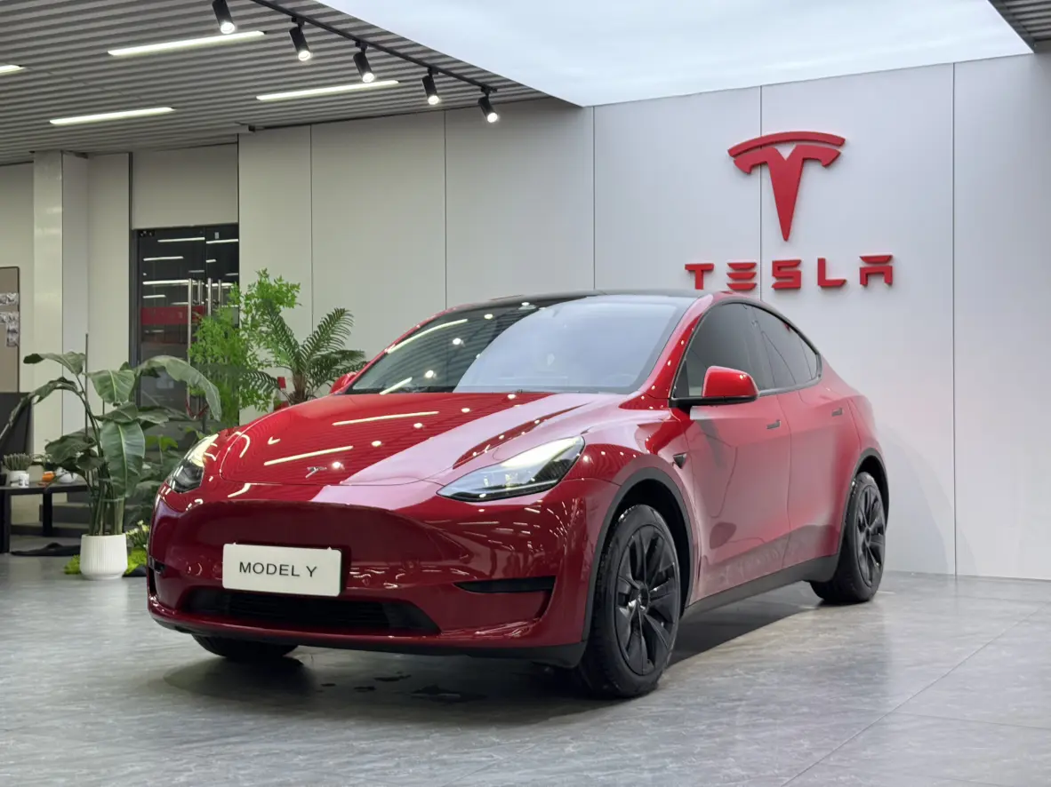 Tesla Model Y  из Китая