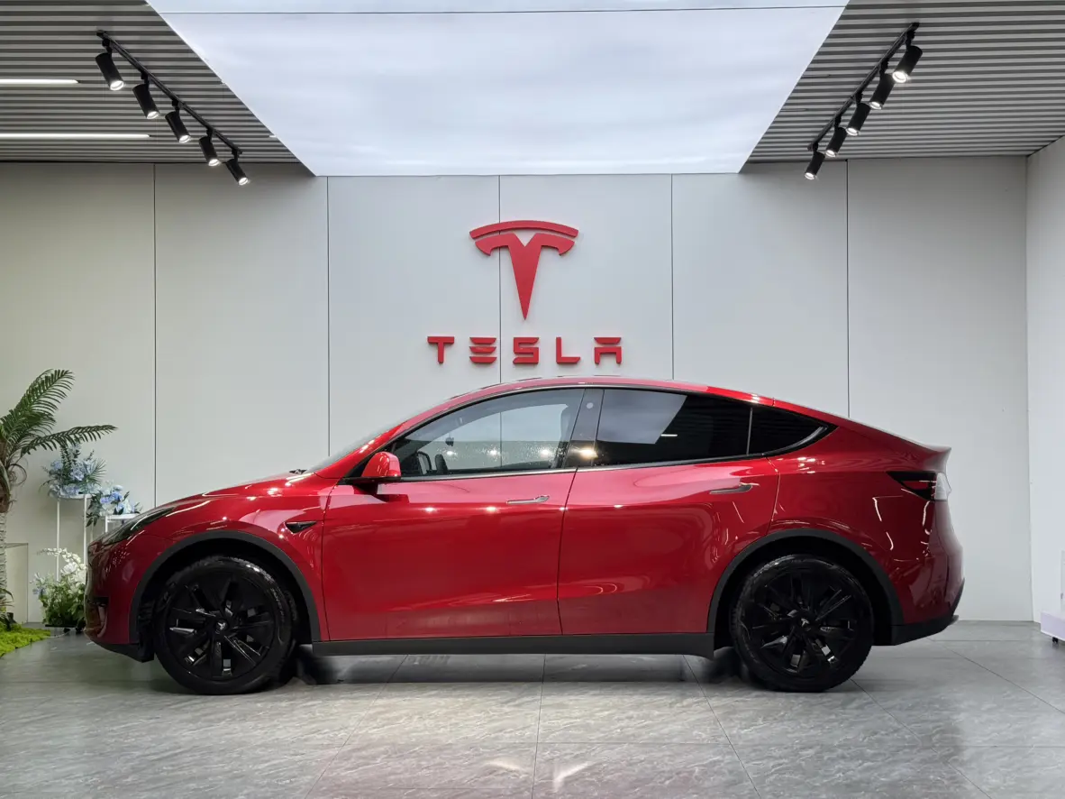Tesla Model Y  из Китая