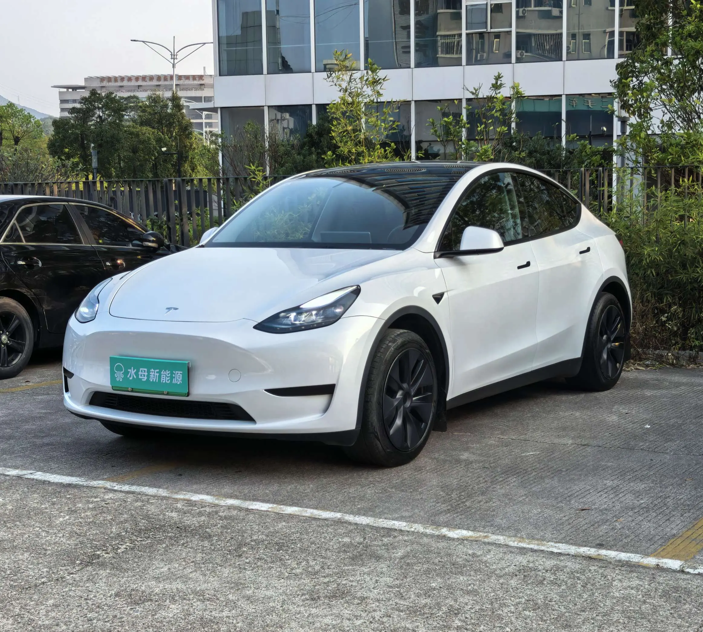 Tesla Model Y  из Китая