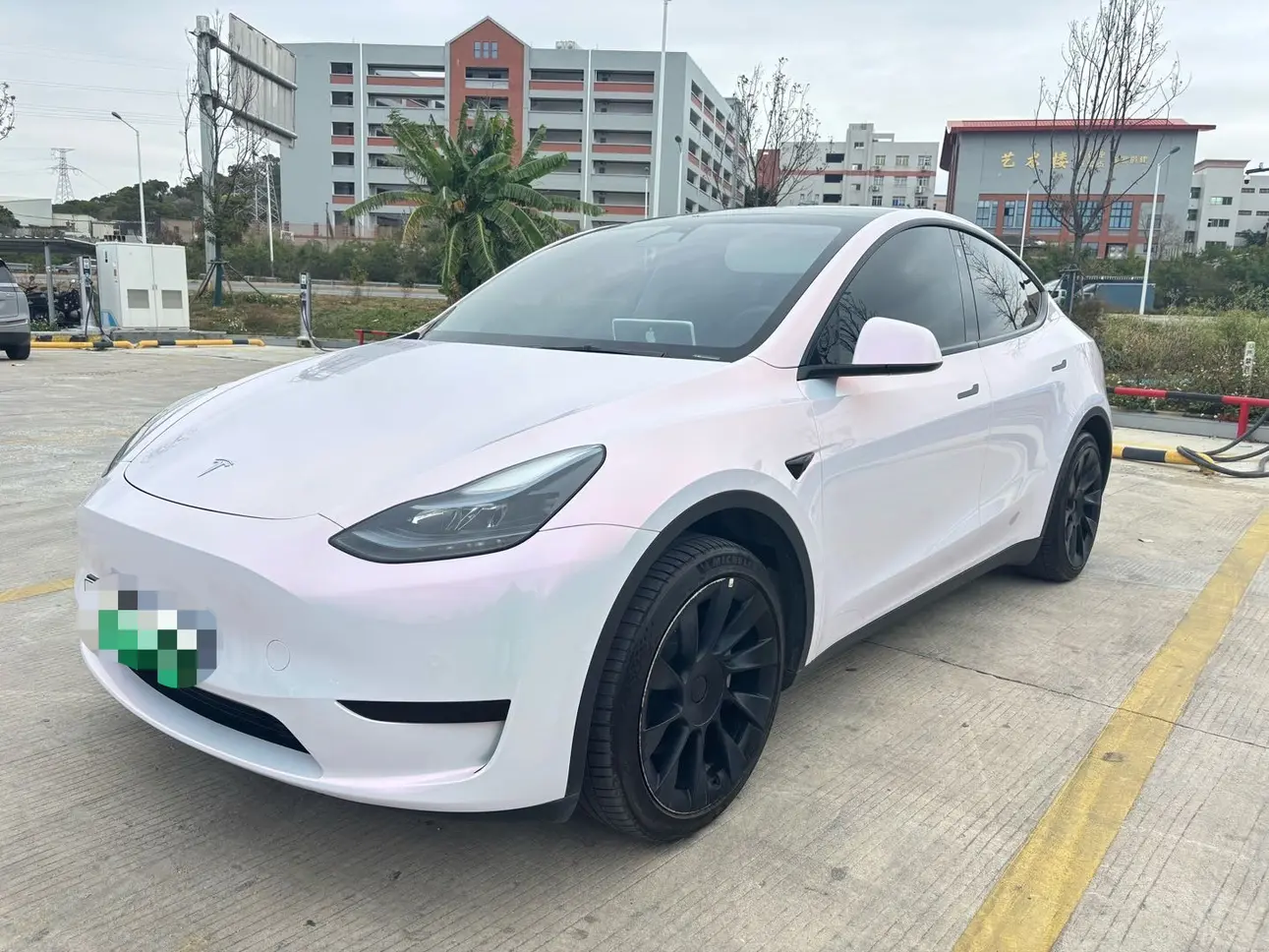 Tesla Model Y  из Китая