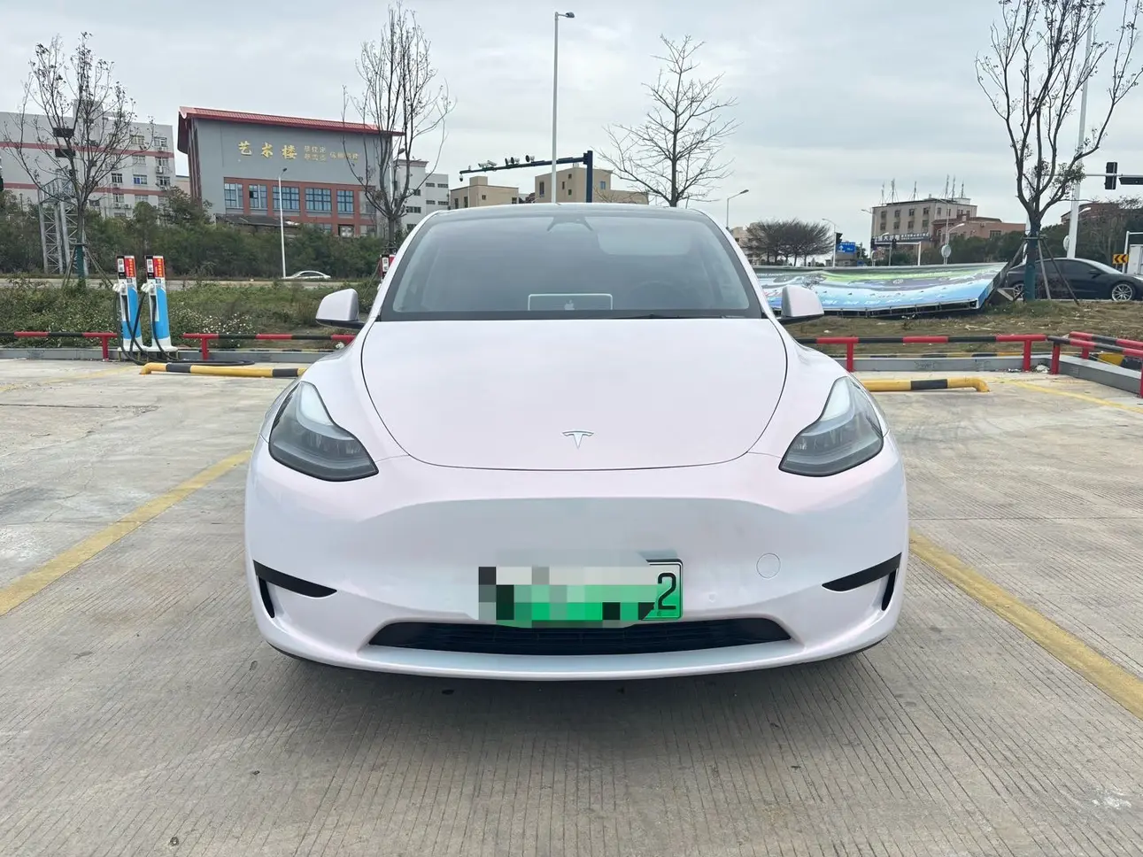 Tesla Model Y  из Китая