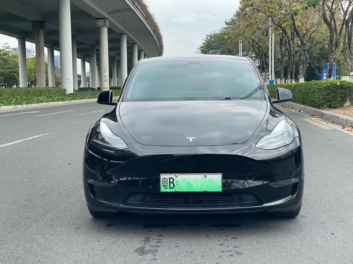 Tesla Model Y  из Китая