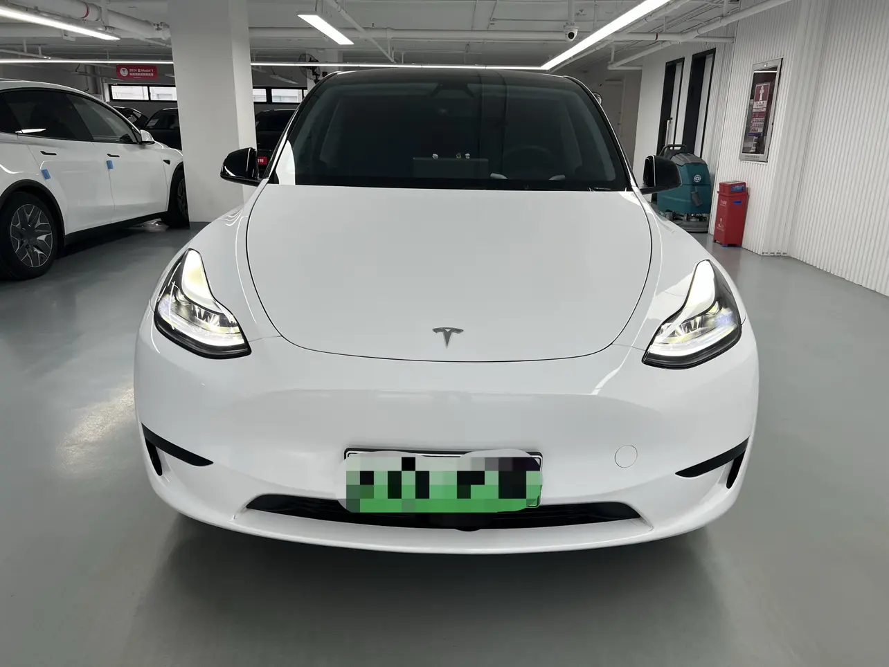 Tesla Model Y  из Китая