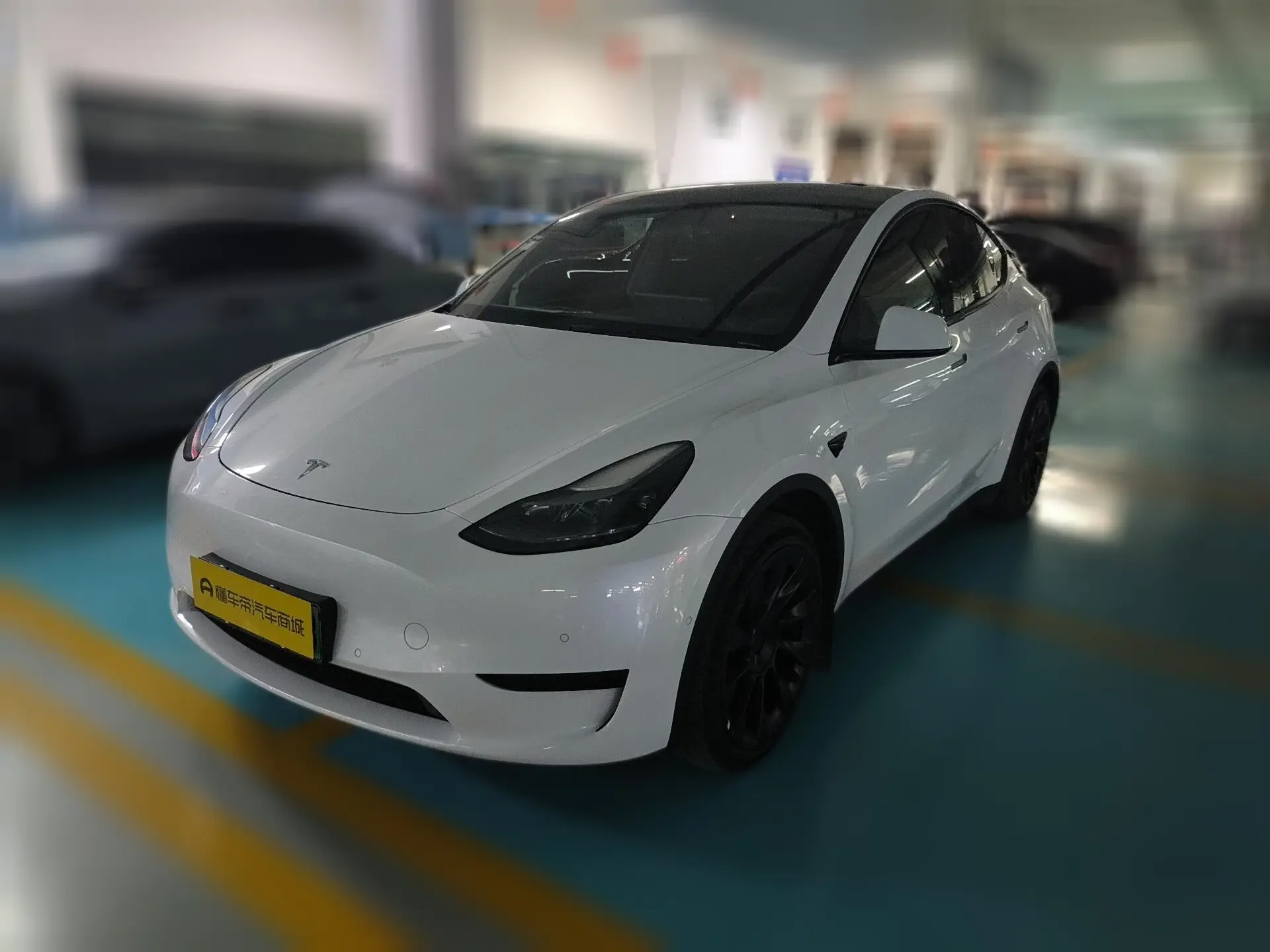 Tesla Model Y  из Китая