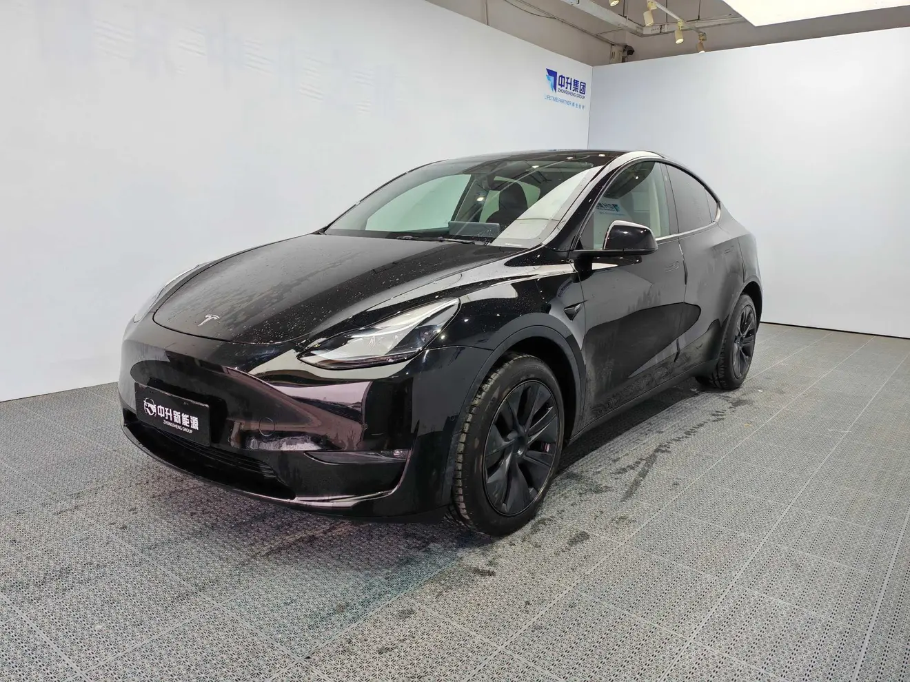 Tesla Model Y  из Китая