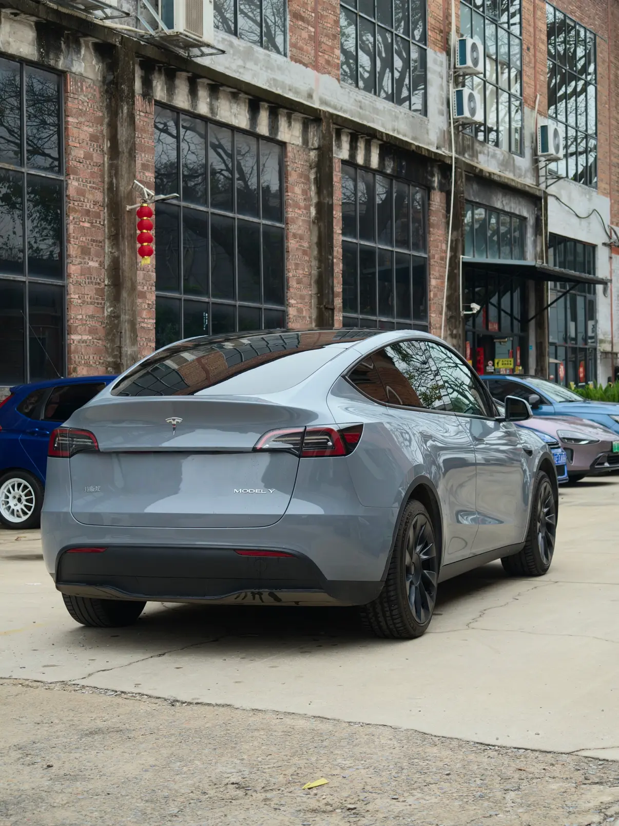 Tesla Model Y  из Китая