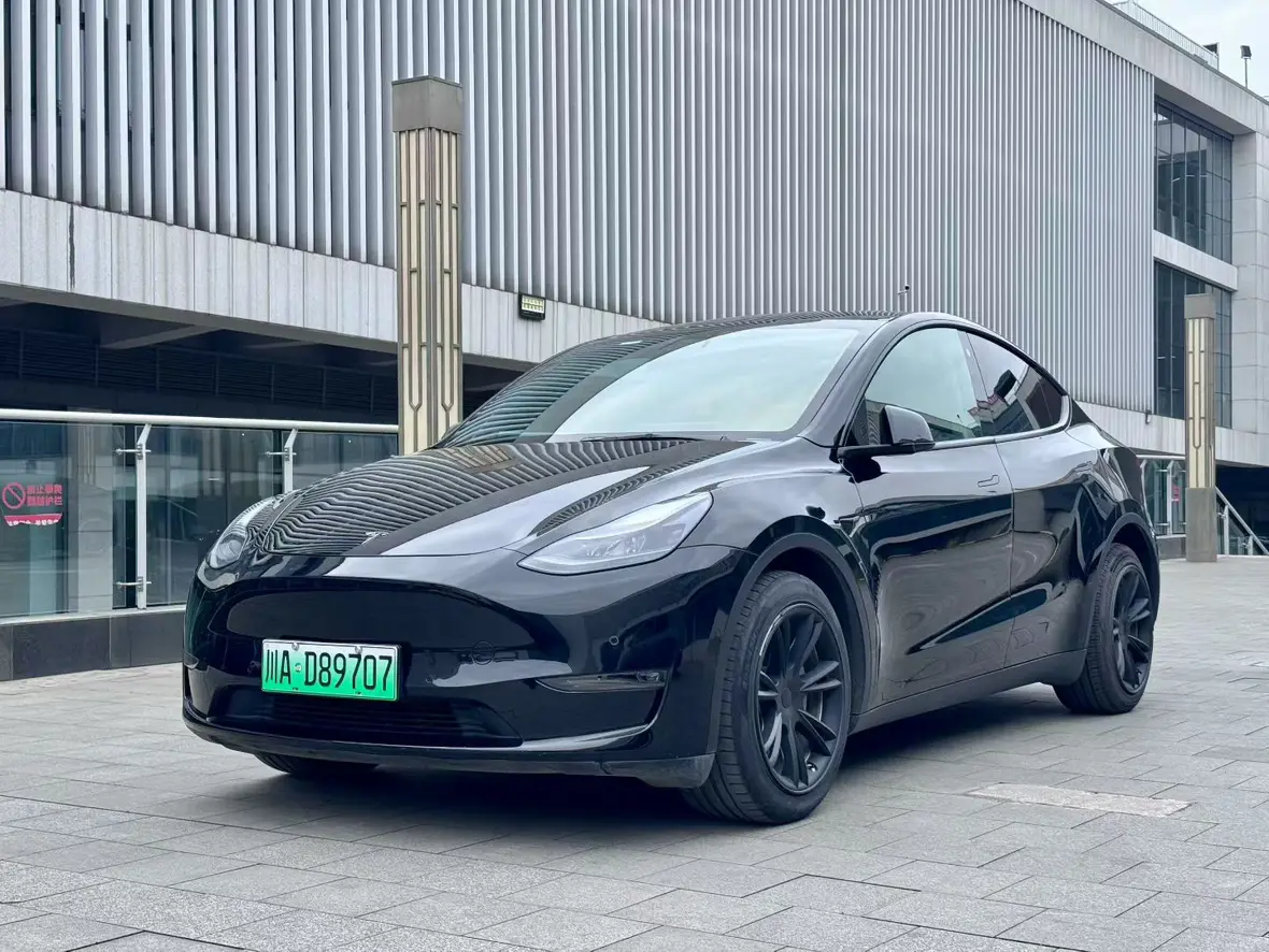 Tesla Model Y  из Китая