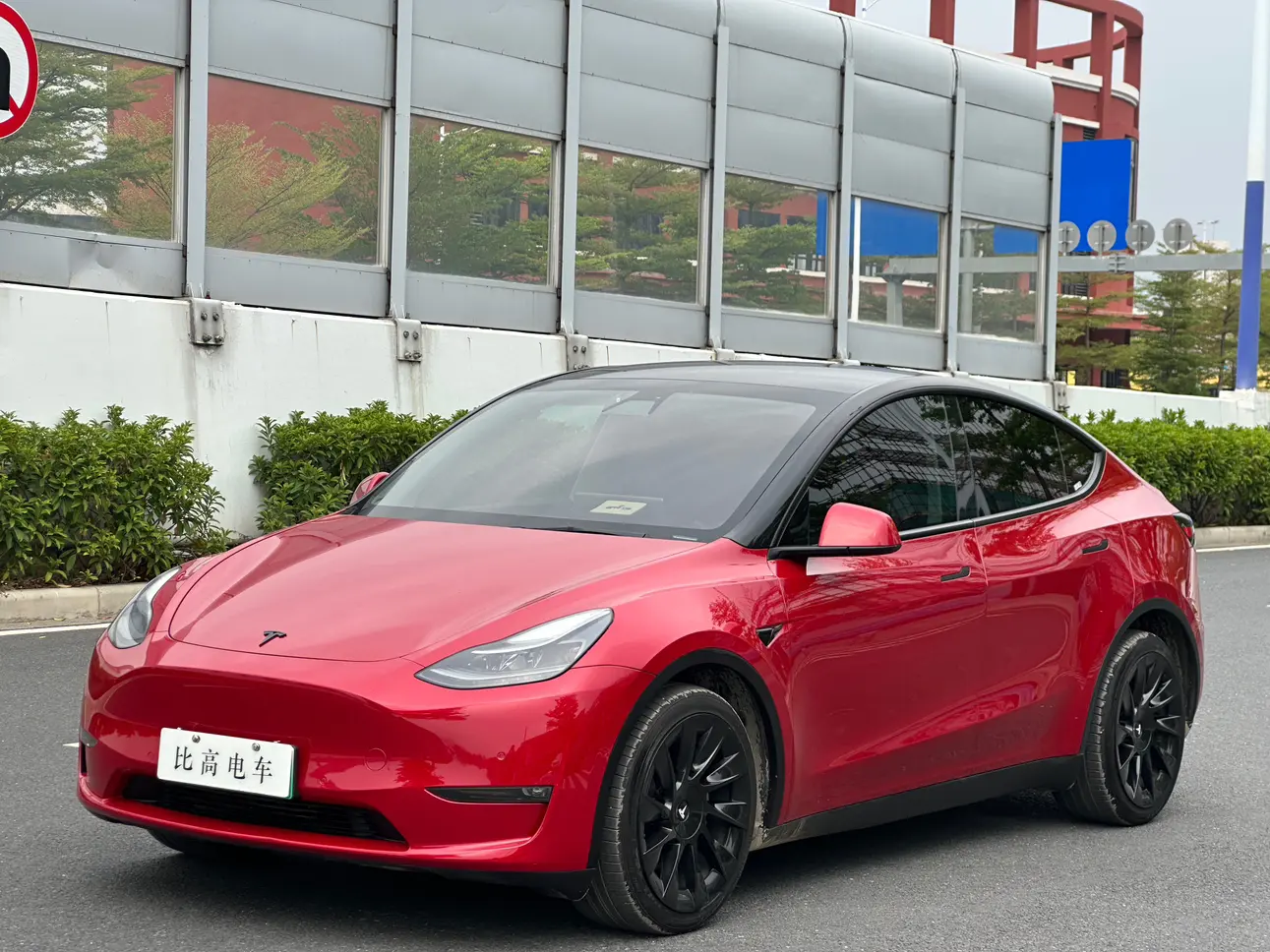 Tesla Model Y  из Китая