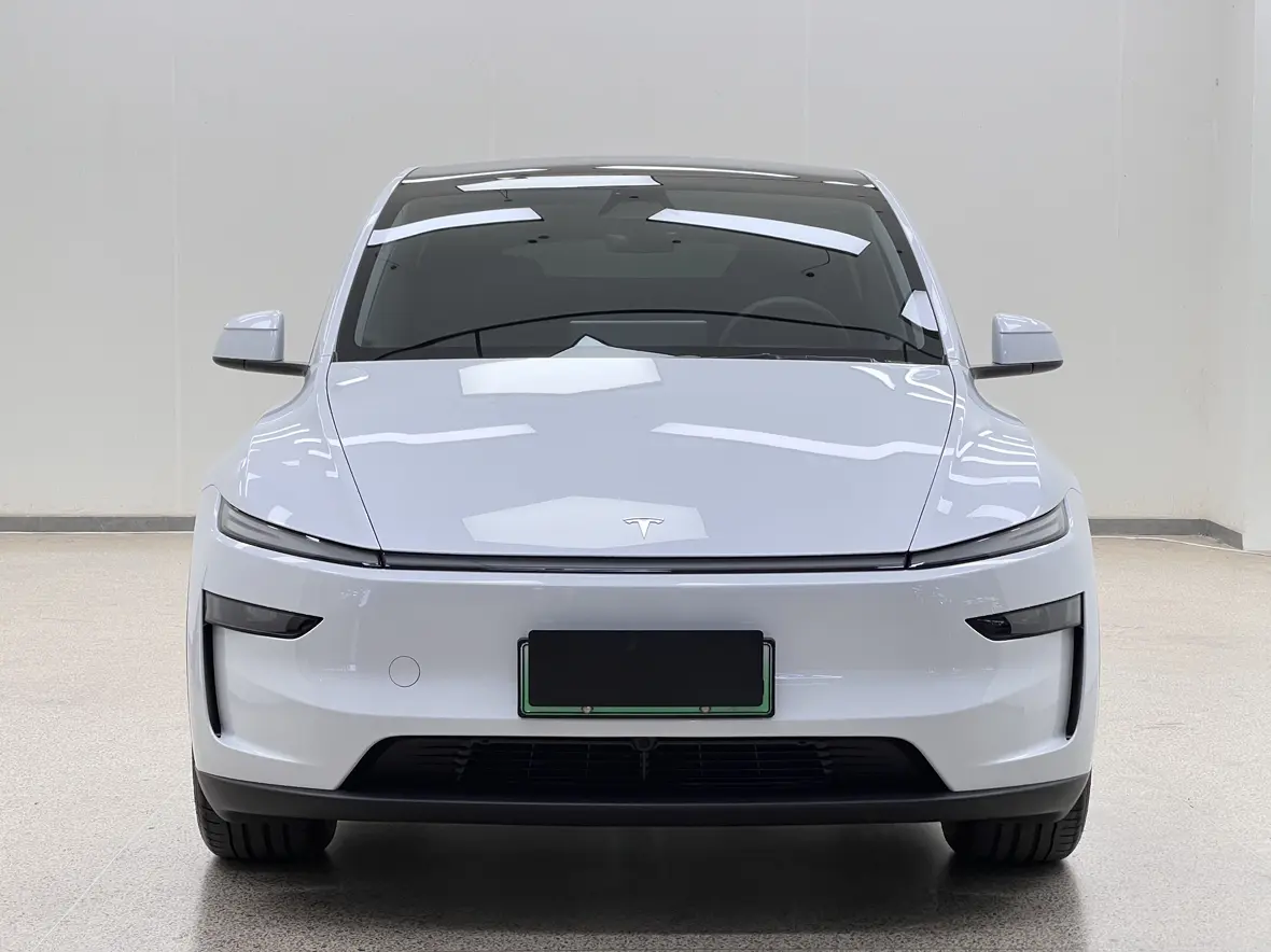 Tesla Model Y  из Китая