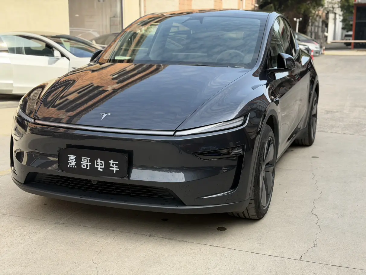 Tesla Model Y  из Китая