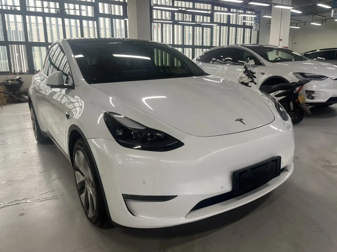 Tesla Model Y  из Китая