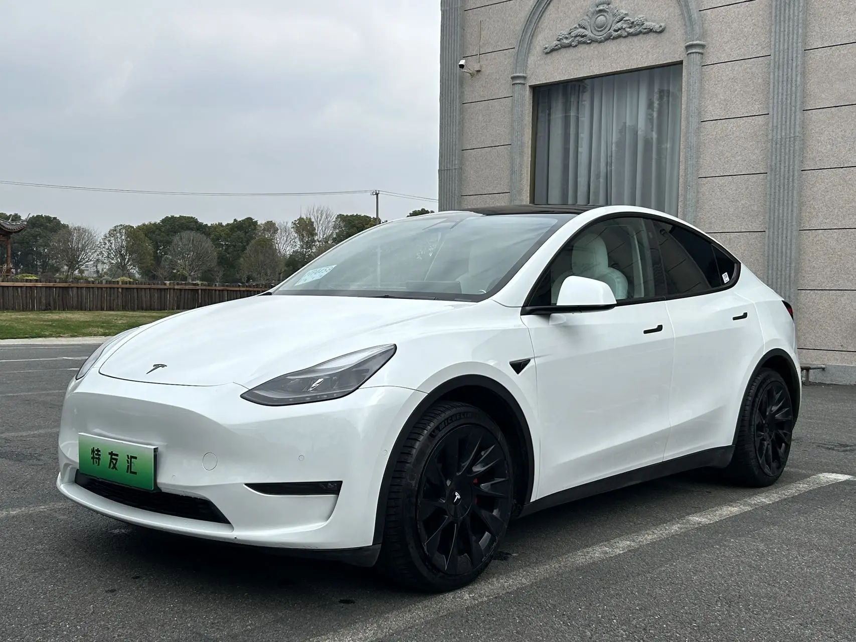 Tesla Model Y  из Китая