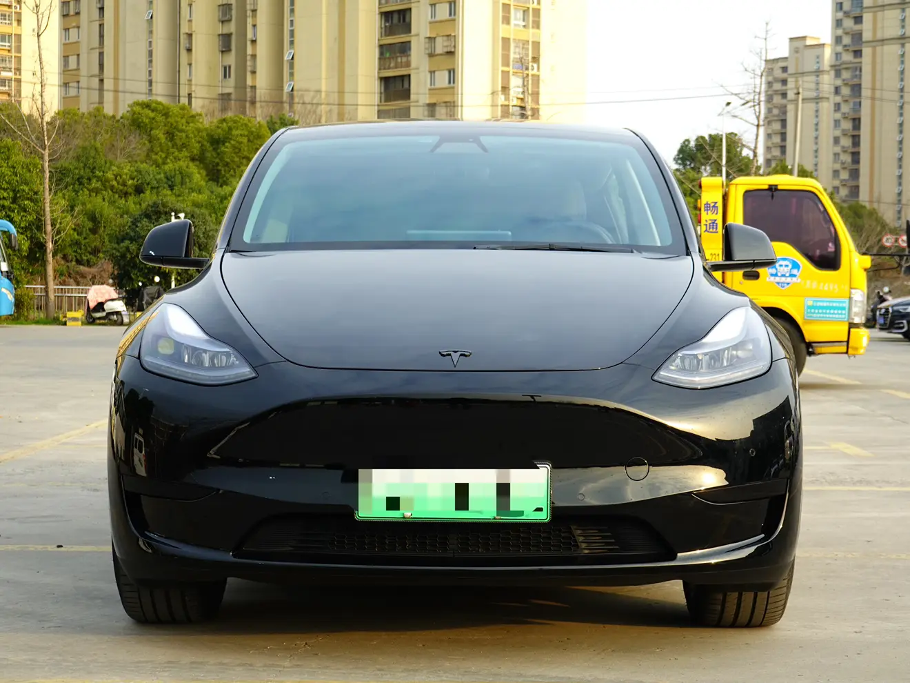 Tesla Model Y  из Китая