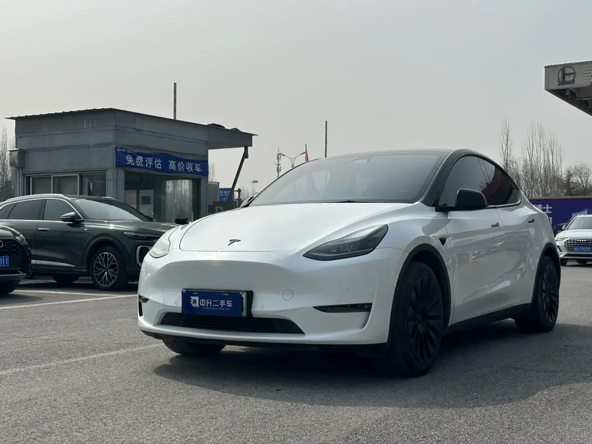 Tesla Model Y  из Китая