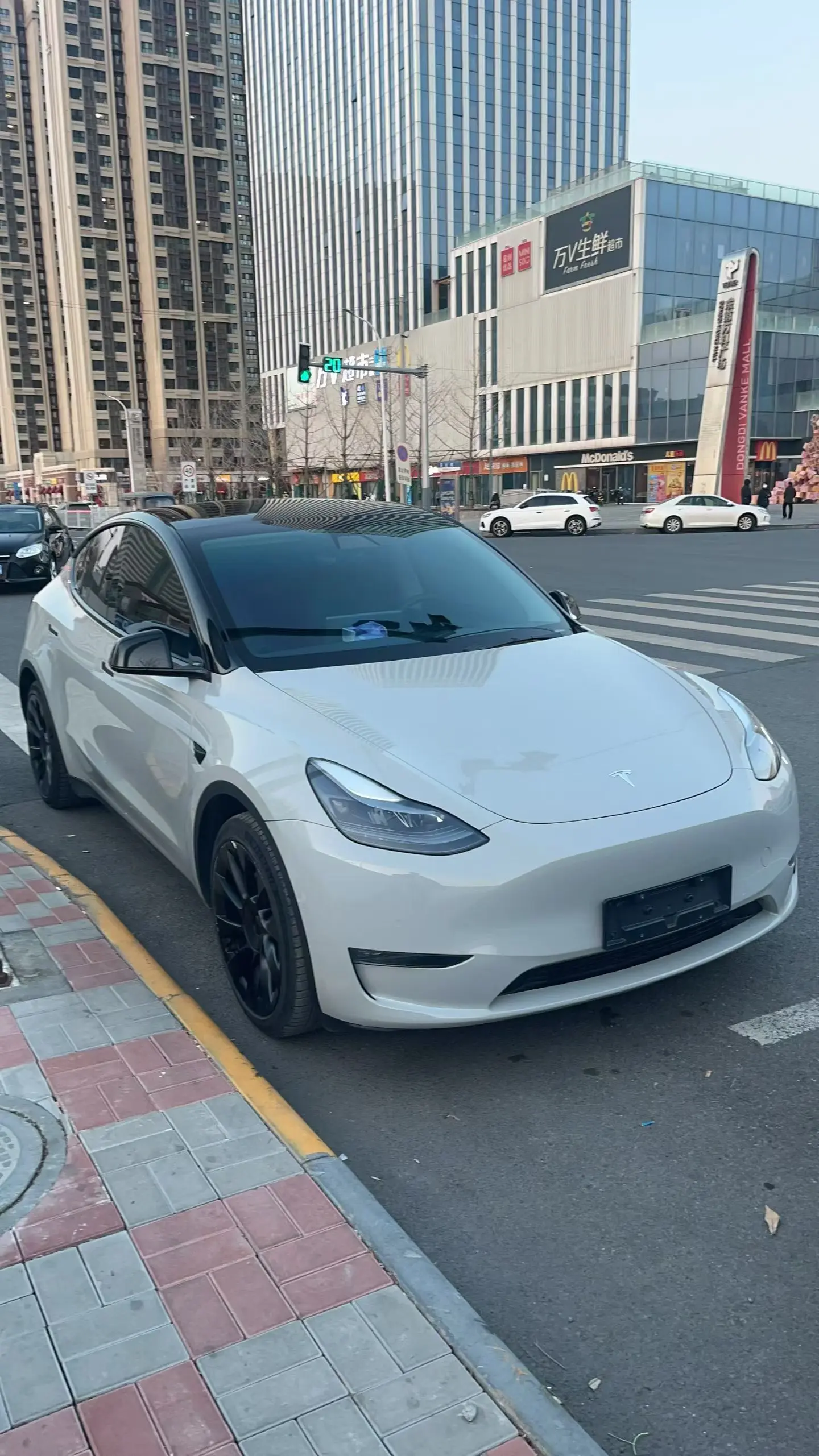 Tesla Model Y  из Китая