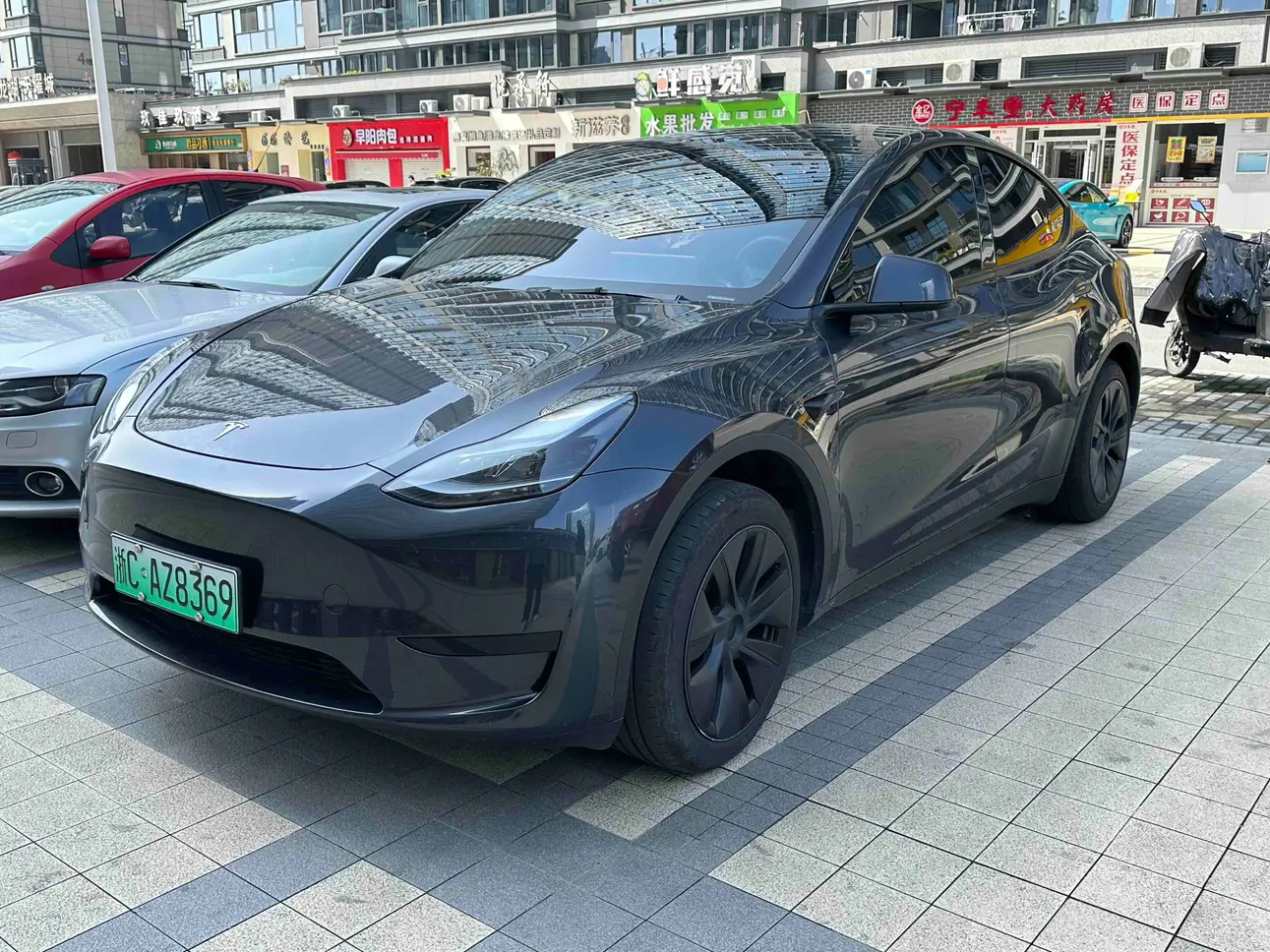 Tesla Model Y  из Китая