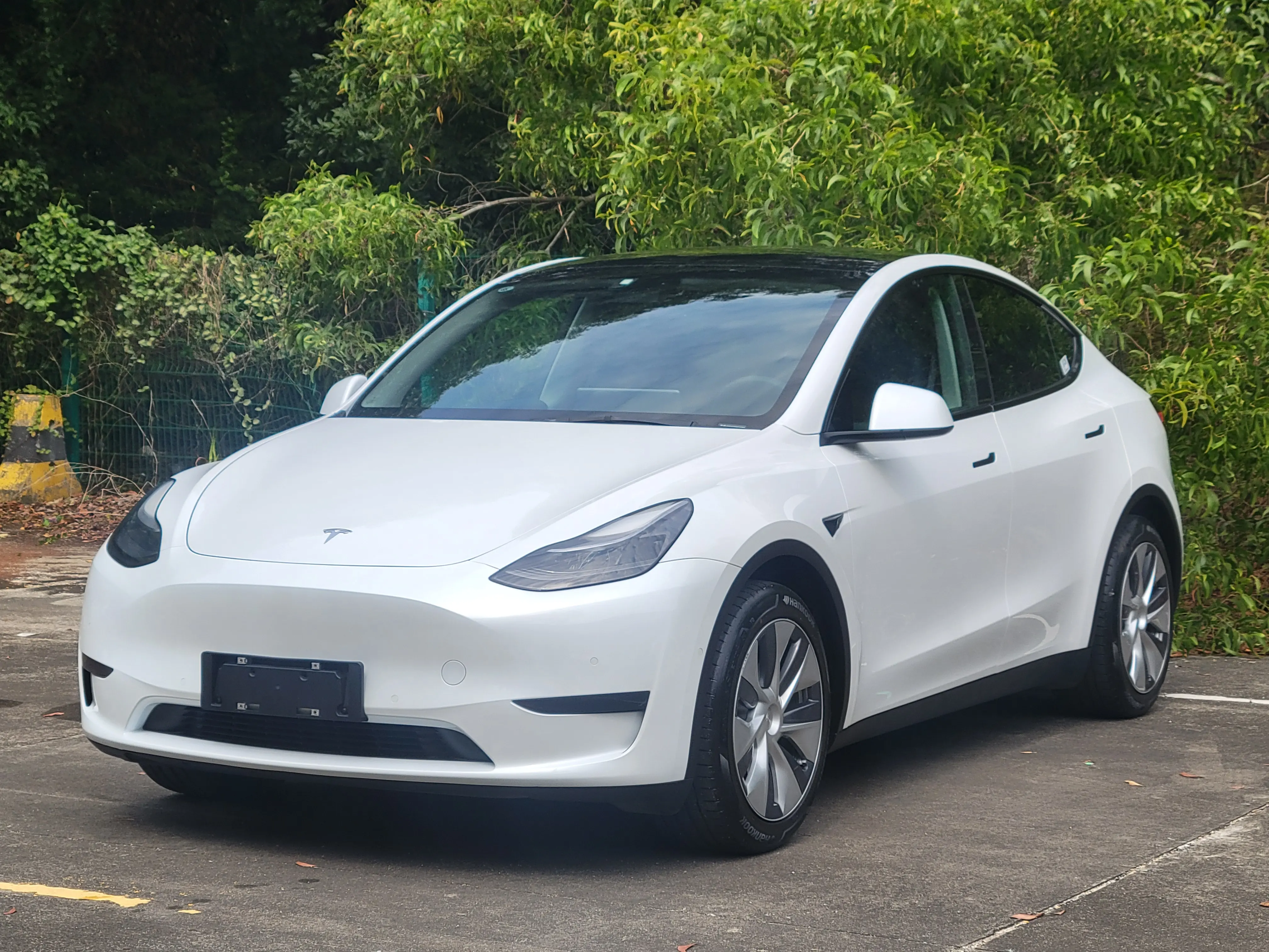 Tesla Model Y  из Китая
