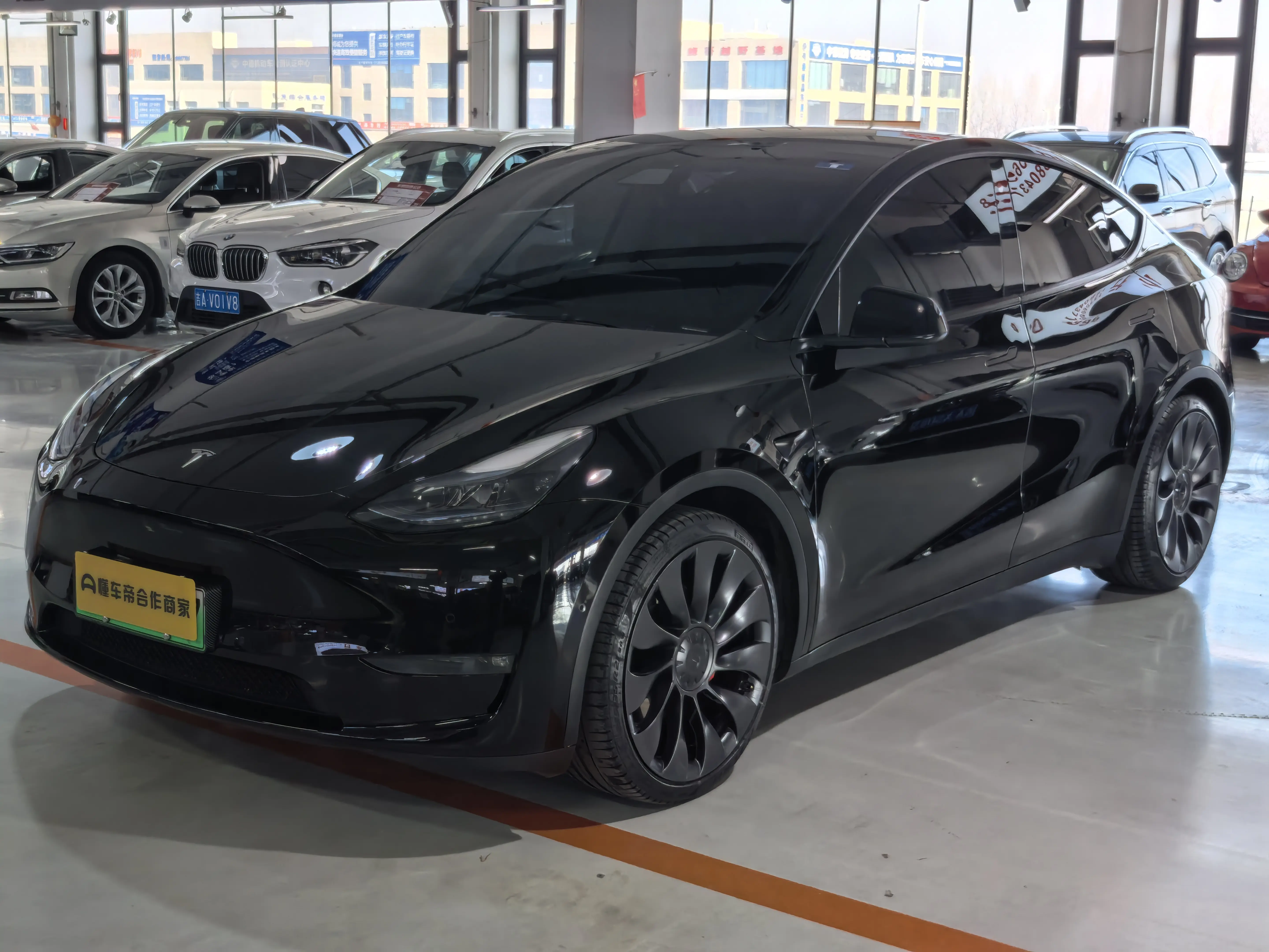 Tesla Model Y  из Китая