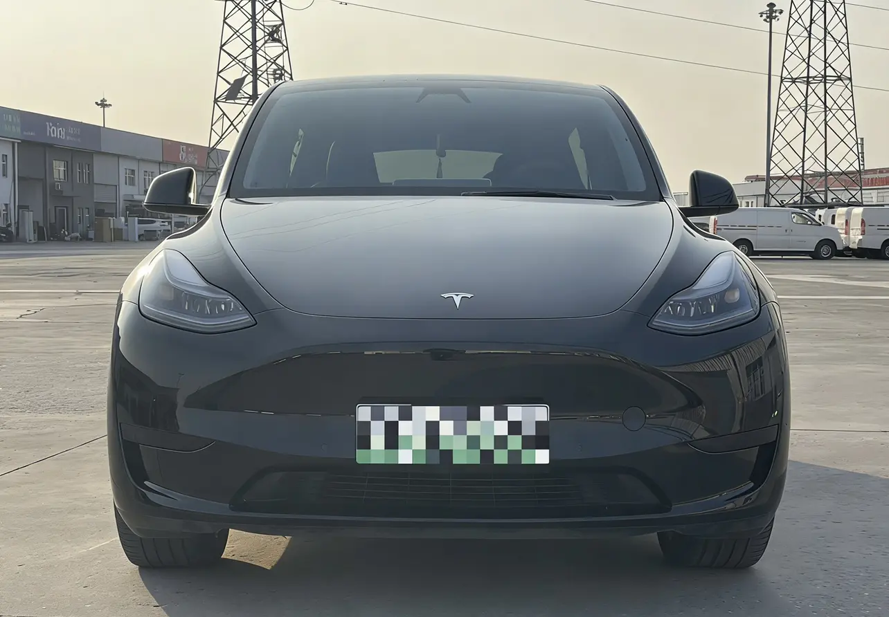 Tesla Model Y  из Китая
