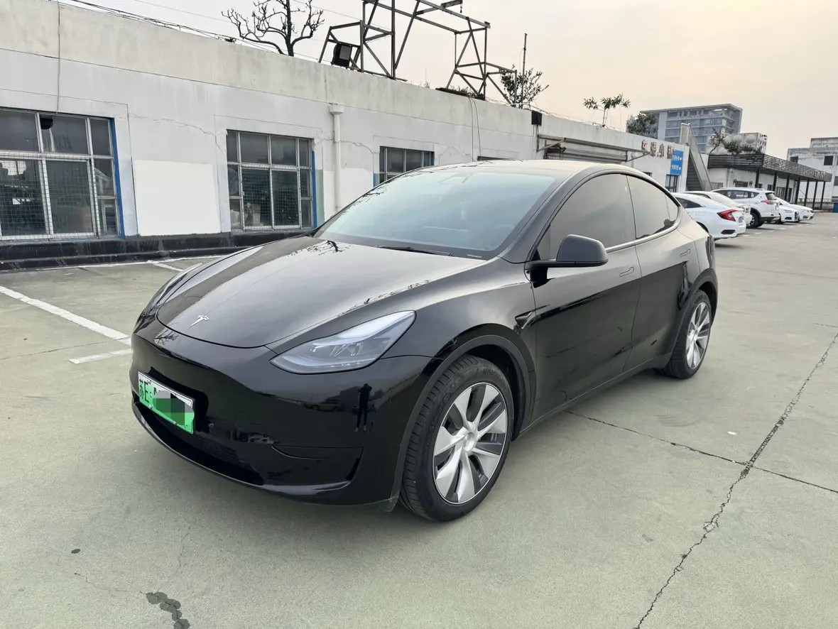 Tesla Model Y  из Китая