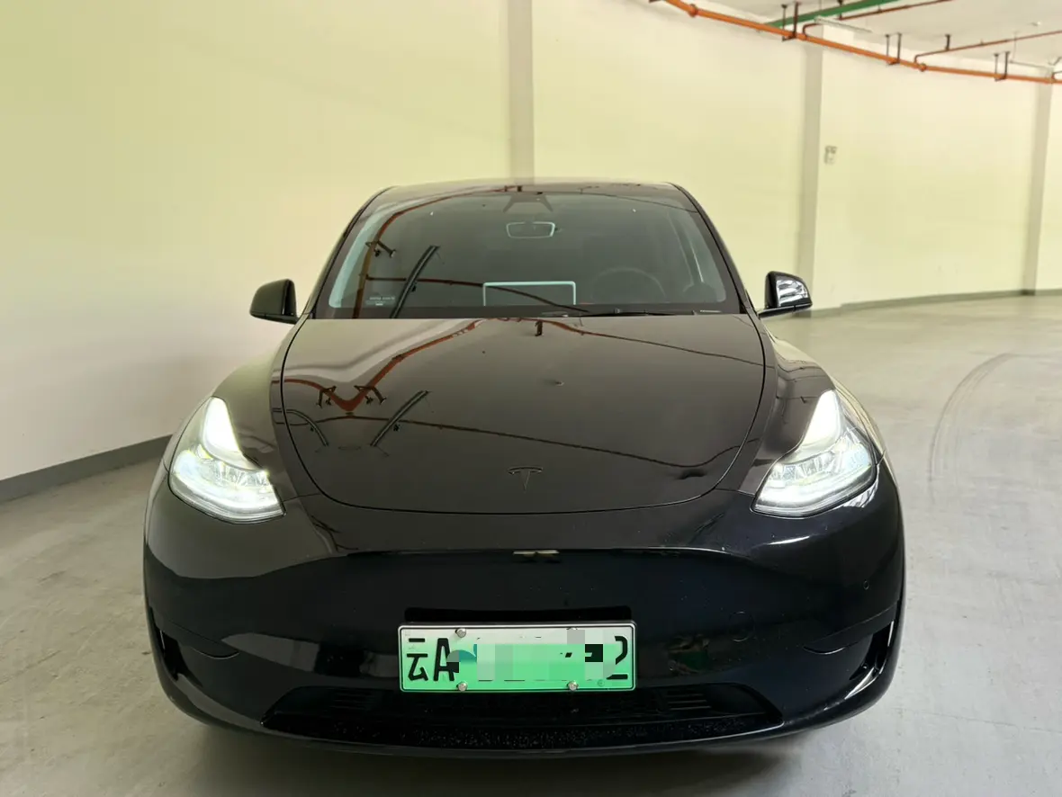 Tesla Model Y  из Китая