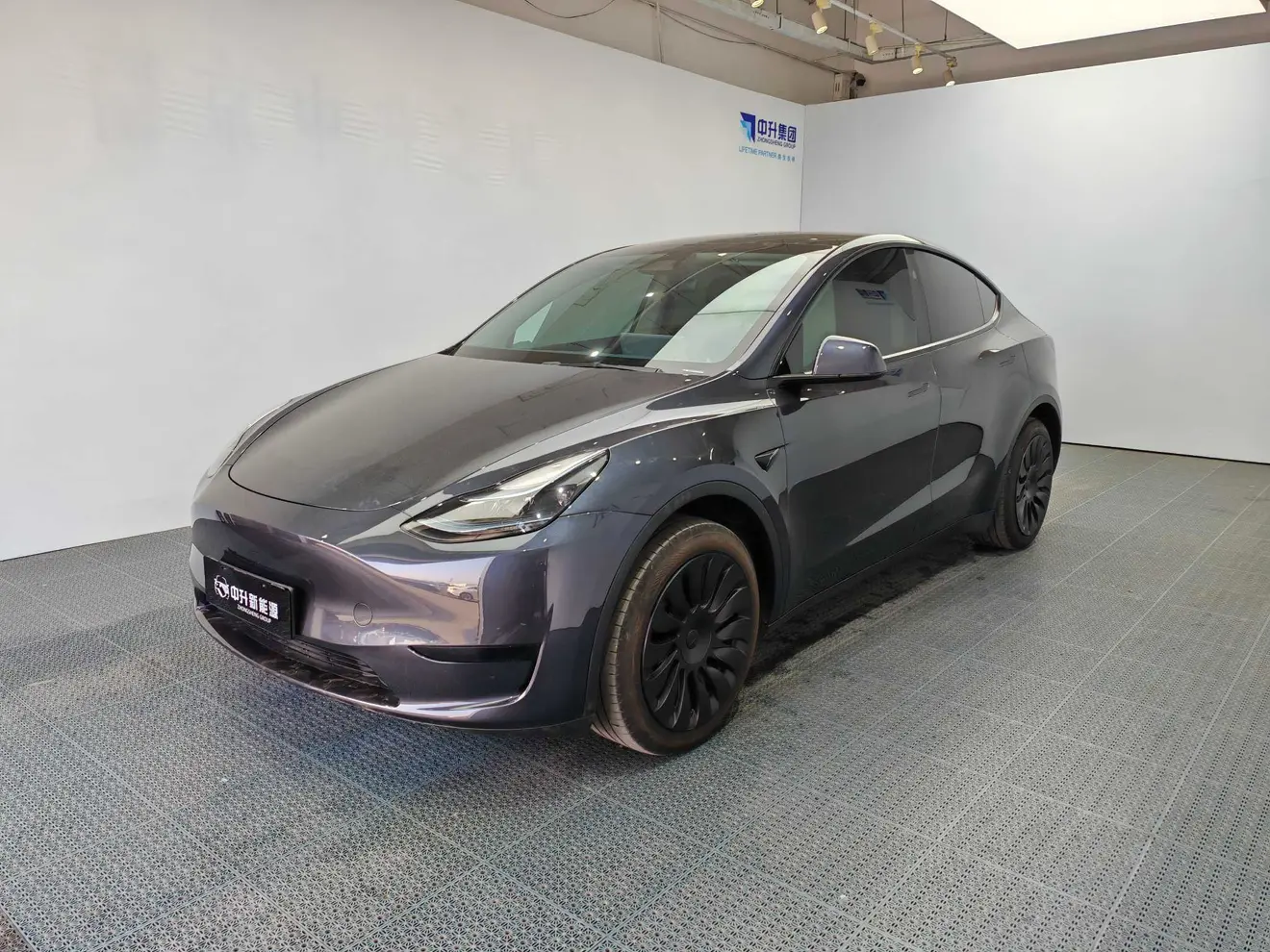 Tesla Model Y  из Китая