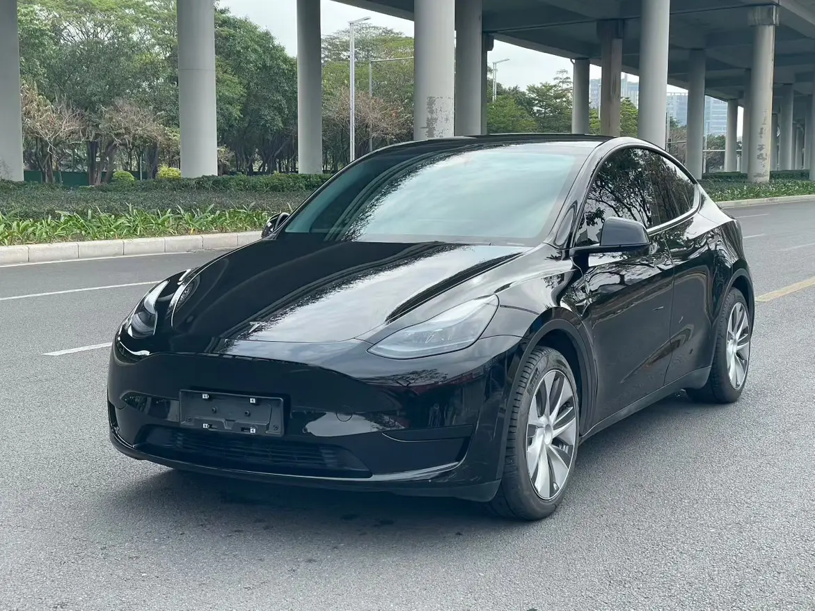 Tesla Model Y  из Китая