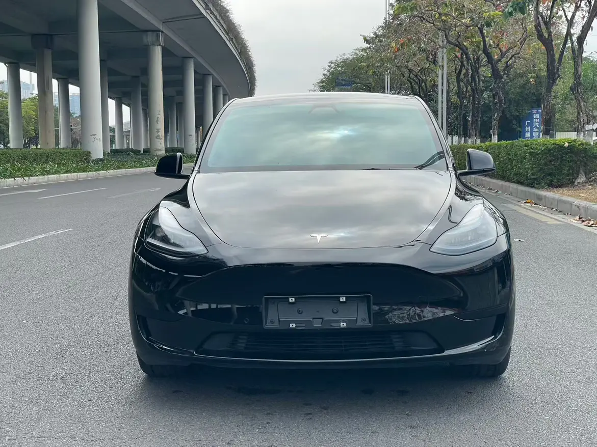 Tesla Model Y  из Китая