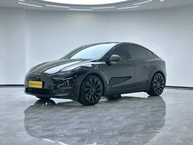 Tesla Model Y  из Китая