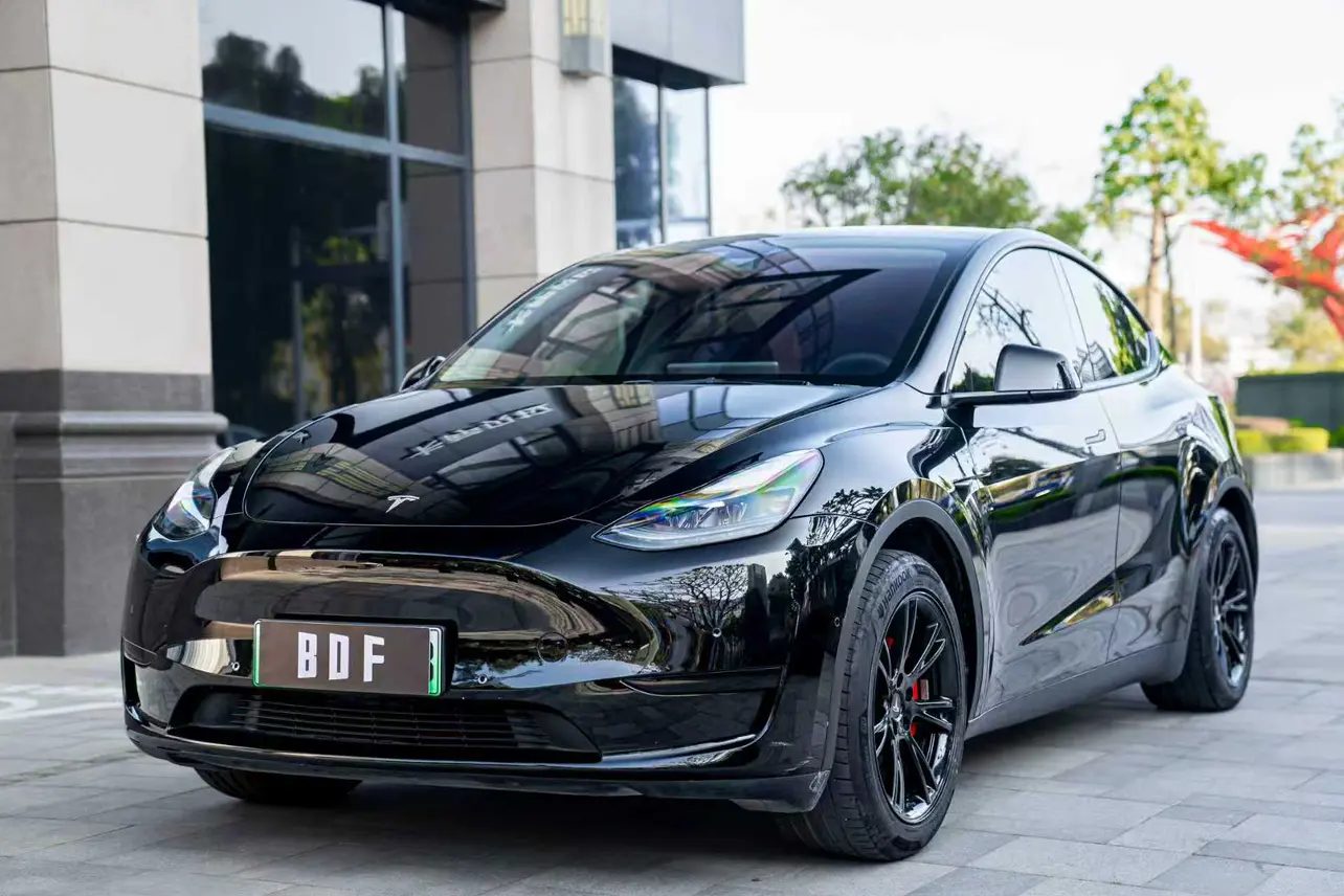 Tesla Model Y  из Китая