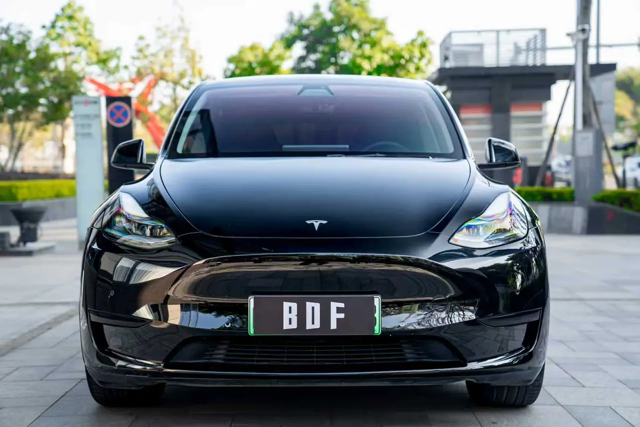 Tesla Model Y  из Китая