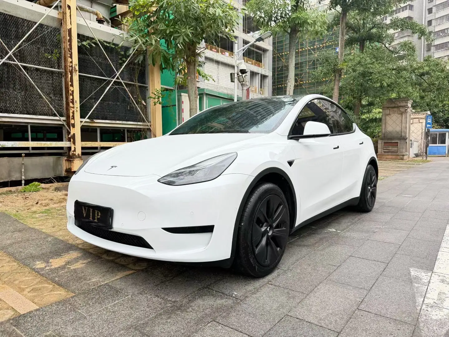 Tesla Model Y  из Китая